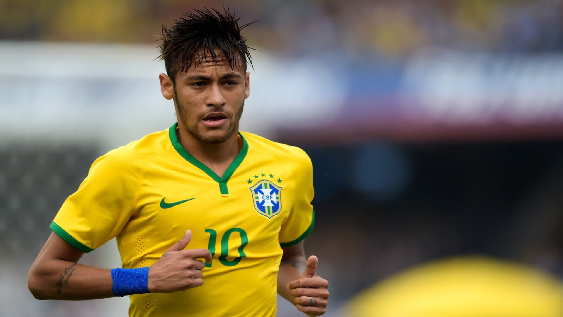 Kering-李娜说家庭给予自己强大情感支持，李娜情感经历